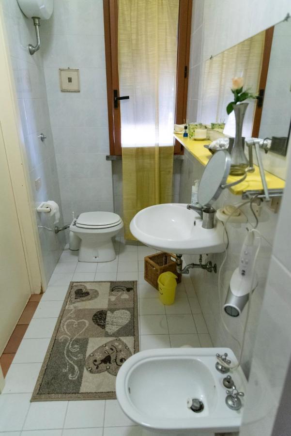 Hause Megghi Apartment กัมบาสซี แตร์เม ภายนอก รูปภาพ